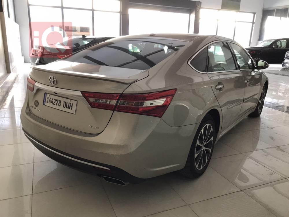 Toyota Avalon